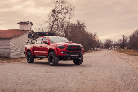 sema-2022-twg-is-making-big-moves-with-dirty-life-wheels-2022-11-21_11-54-45_826896