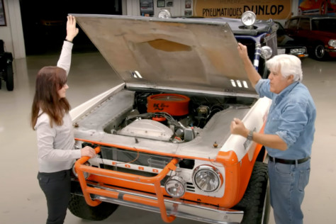 jay-lenos-garage-goes-out-for-a-rip-with-rod-halls-1968-ford-bronc-2022-12-20_14-46-14_732557