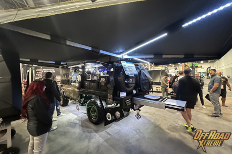 sema-2022-overland-vehicle-systems-makes-off-road-camping-luxurious-2022-12-07_16-45-13_834497
