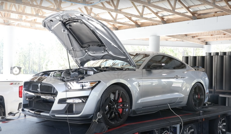 Watch A Shelby GT500 Test VMP Performance’s Supercharger Lid