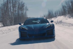 Hear Both Modes Of The New Corvette E-Ray