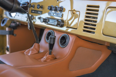 jrw-rods-amp-customs-builds-tiffany-a-bronco-2023-01-20_13-40-15_682076