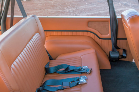 jrw-rods-amp-customs-builds-tiffany-a-bronco-2023-01-20_13-40-25_447959