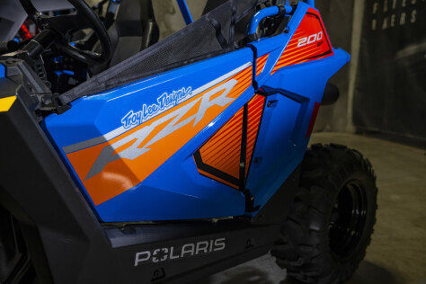 polaris-reveals-vibrant-troy-lee-designs-limited-edition-rzr-pro-r-2023-01-30_16-52-43_216809