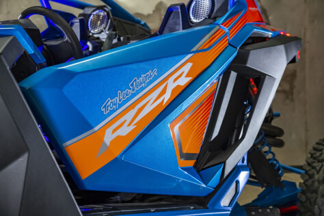 polaris-reveals-vibrant-troy-lee-designs-limited-edition-rzr-pro-r-2023-01-30_16-54-07_776305