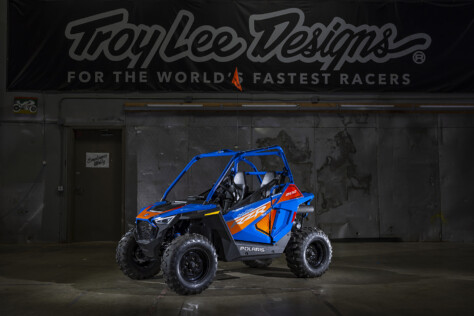 polaris-reveals-vibrant-troy-lee-designs-limited-edition-rzr-pro-r-2023-01-30_16-55-03_422486
