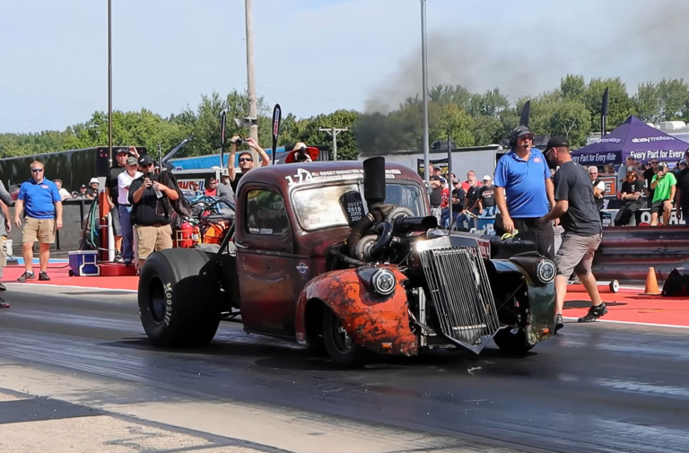 Rad Rat Rod: Robert Barry's 8-second Diesel-Powered 1945 Chevy Truck