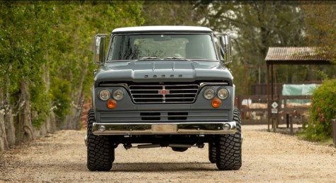 this-65-power-wagon-carries-a-few-surprises-inside-and-out-2023-01-16_04-42-12_600849