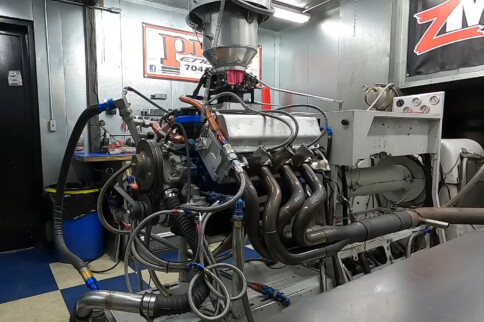 Dyno Testing A Modernized C3-Headed 358-Inch Vintage Cup Engine
