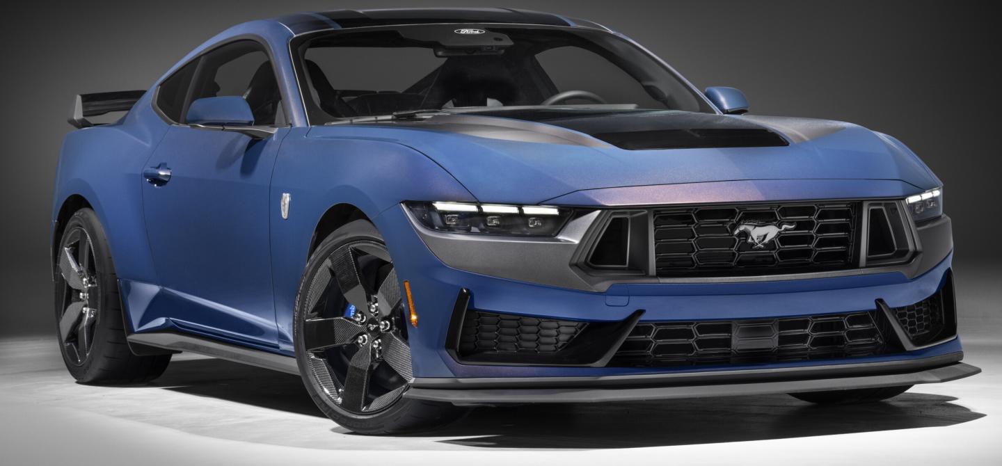 Dark Horse Gallops Faster On Optional Carbon Fiber Five-Spoke Wheels