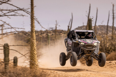 off-road-gear-guide-for-utv-communication-and-navigation-accessories-2023-02-17_12-04-21_029818