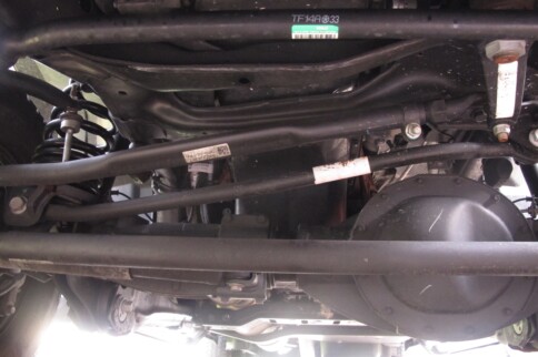 Why An Adjustable Track Bar Needs To Be Part Of Your Leveling Kit