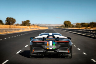 1,900 HP Pininfarina Battista Breaks Acceleration, Speed Records