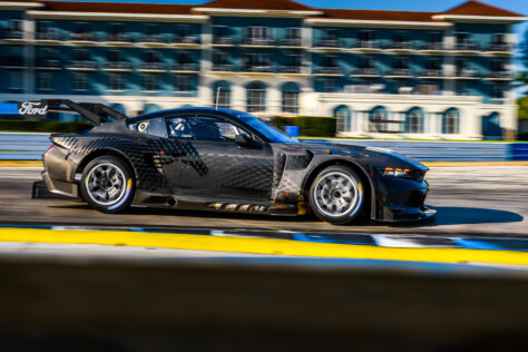 30-plus-images-of-the-all-new-mustang-gt3-on-the-track-2023-03-24_11-33-31_731542