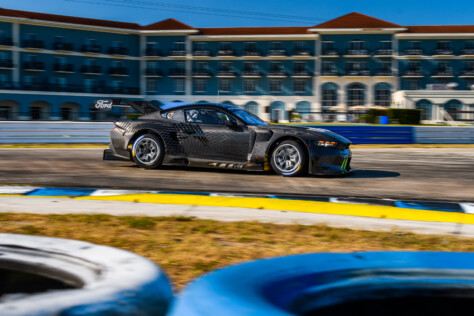 30-plus-images-of-the-all-new-mustang-gt3-on-the-track-2023-03-24_11-33-49_094582