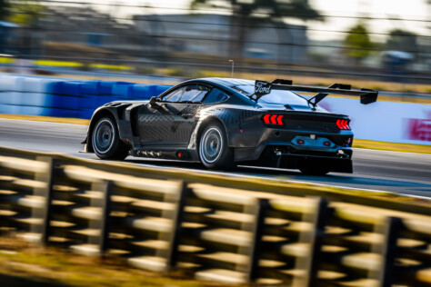 30-plus-images-of-the-all-new-mustang-gt3-on-the-track-2023-03-24_11-35-54_954390