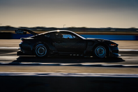 30-plus-images-of-the-all-new-mustang-gt3-on-the-track-2023-03-24_11-37-44_556395