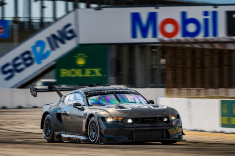 30-plus-images-of-the-all-new-mustang-gt3-on-the-track-2023-03-24_11-40-21_095203