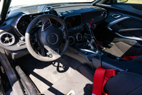 dave-holloways-camaro-zl1-looks-to-be-a-drag-strip-menace-2023-03-29_14-42-04_345048