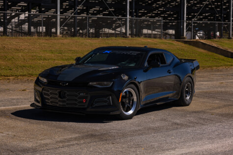 dave-holloways-camaro-zl1-looks-to-be-a-drag-strip-menace-2023-03-29_14-46-00_731761
