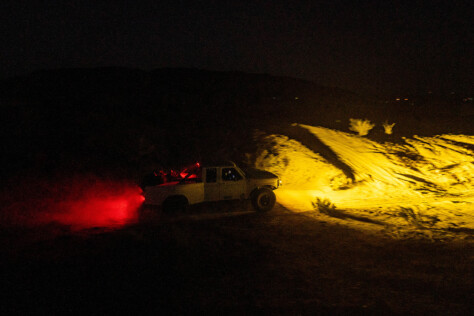 baja-designs-shines-light-on-using-amber-and-clear-illumination-2023-04-03_13-46-05_061237
