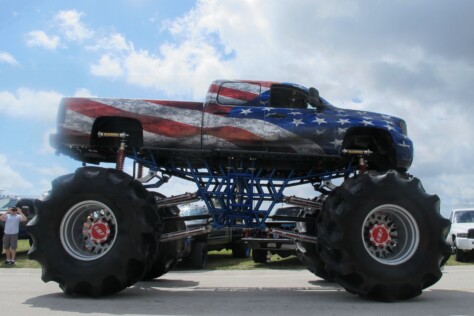the-florida-truck-meet-lets-check-out-the-party-in-south-florida-2023-04-04_12-08-38_593161