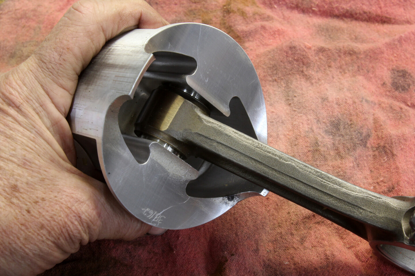 wrist pin clearance
