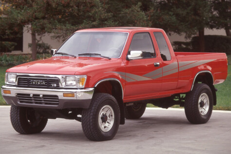 2024-toyota-tacoma-teasers-have-truck-fans-salivating-2023-05-03_16-28-44_967935