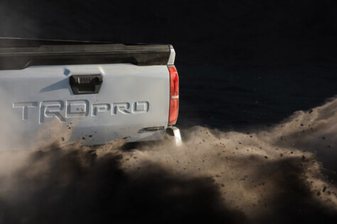 2024-toyota-tacoma-teasers-have-truck-fans-salivating-2023-05-03_16-28-59_521382