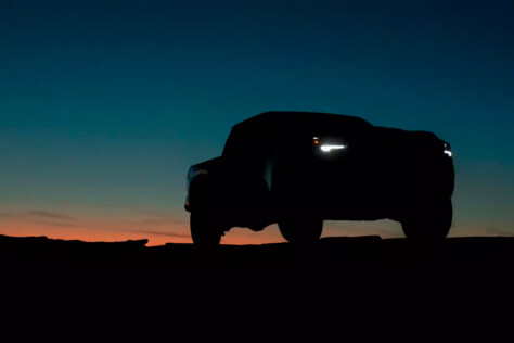 2024-toyota-tacoma-teasers-have-truck-fans-salivating-2023-05-04_15-12-06_072282