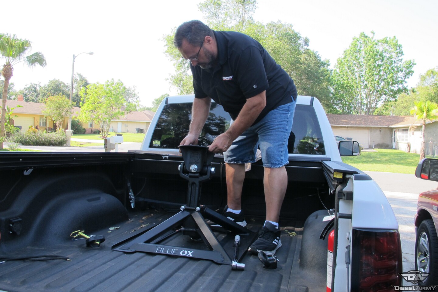 fifth wheel hitch