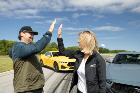 vaughn-gittin-jr-delivers-the-gift-of-drift-for-mothers-day-2023-05-11_19-35-04_483800