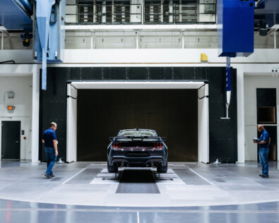 200-mph-rolling-wind-tunnel-delivered-dominant-dark-horse-downforce-2023-06-12_20-46-31_979530