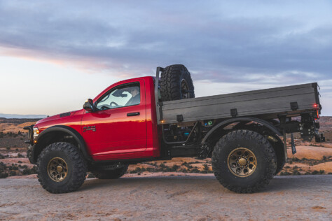 2024-chevrolet-colorado-zr2-bison-is-ready-to-wrangle-2023-06-01_12-56-24_117460