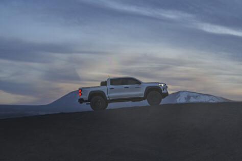 2024-chevrolet-colorado-zr2-bison-is-ready-to-wrangle-2023-06-01_13-29-19_038096