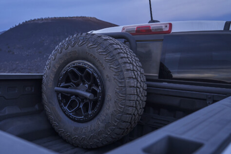 2024-chevrolet-colorado-zr2-bison-is-ready-to-wrangle-2023-06-01_13-29-42_647741