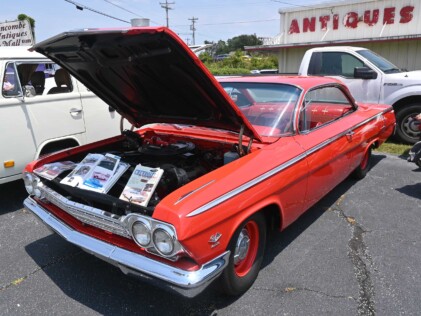 buncombe-antique-mall-has-chevrolets-of-all-styles-2023-06-13_06-04-44_928612