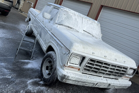 project-4mycrew-1978-f-250-truck-paint-restoration-and-polish-2023-06-26_14-44-05_236439