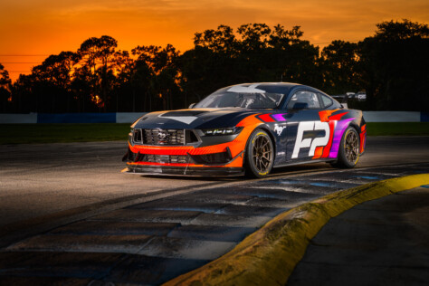 road-racer-revealed-as-dark-horse-gt4-breaks-cover-in-belgium-2023-06-27_20-16-25_738837