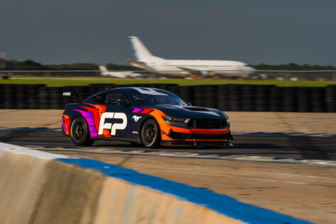 road-racer-revealed-as-dark-horse-gt4-breaks-cover-in-belgium-2023-06-27_20-23-19_309178