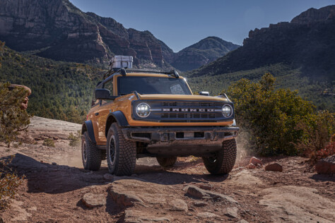 daily-driver-4x4-bronco-versus-wrangler-comparison-2023-07-09_13-15-21_259275