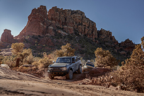 daily-driver-4x4-bronco-versus-wrangler-comparison-2023-07-09_13-15-24_449149