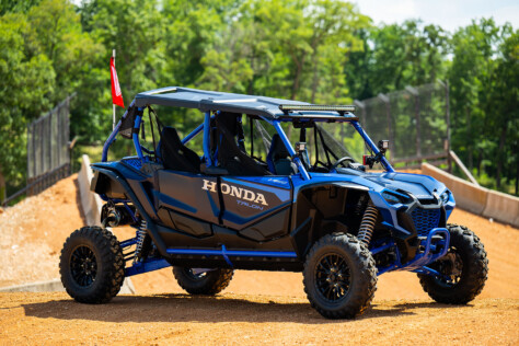 honda-talon-1000r-4-utv-is-a-beast-with-fox-live-valve-2023-07-31_12-55-23_681134