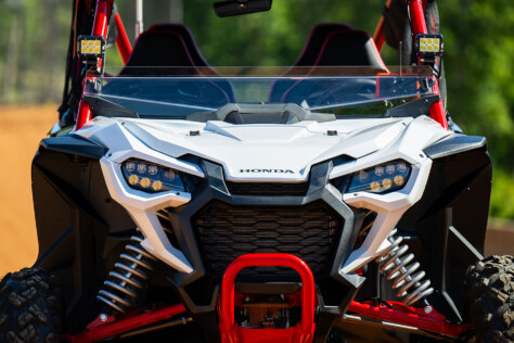 honda-talon-1000r-4-utv-is-a-beast-with-fox-live-valve-2023-07-31_12-55-43_998307