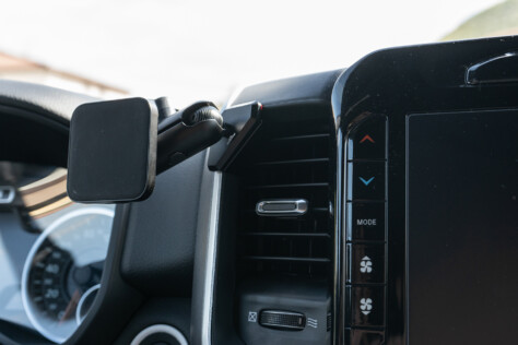 super-trick-vehicle-specific-phone-mounts-perfect-for-off-roading-2023-07-07_13-48-07_018222