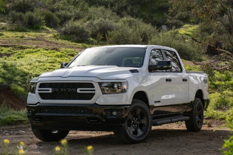 super-trick-vehicle-specific-phone-mounts-perfect-for-off-roading-2023-07-07_14-42-17_096983