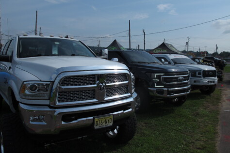 the-bloomsburg-4-wheel-jamboree-diesel-trucks-excitement-and-rain-2023-07-10_13-38-53_210018