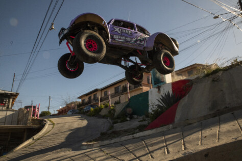 blake-wilkey-goes-wild-in-tijuana-mexico-for-urban-assault-3-2023-08-14_13-00-26_140833