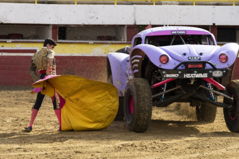 blake-wilkey-goes-wild-in-tijuana-mexico-for-urban-assault-3-2023-08-14_13-03-18_729636