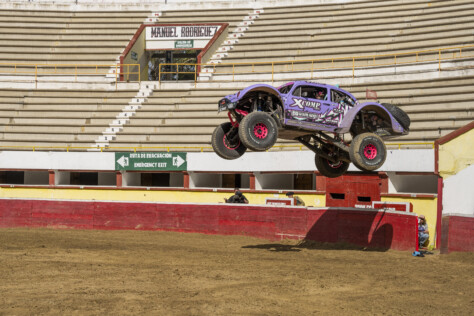 blake-wilkey-goes-wild-in-tijuana-mexico-for-urban-assault-3-2023-08-14_13-08-01_139924